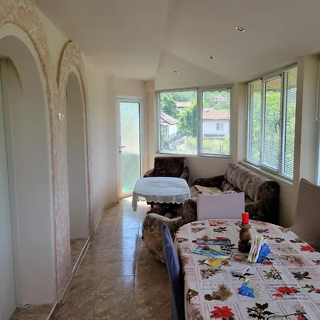 Ferienhaus Mimi Warna